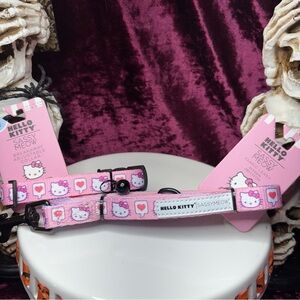 Sassy Meow Sanrio Hello Kitty Pink Heart Break Away Cat  Collar & Leash - MEDIUM